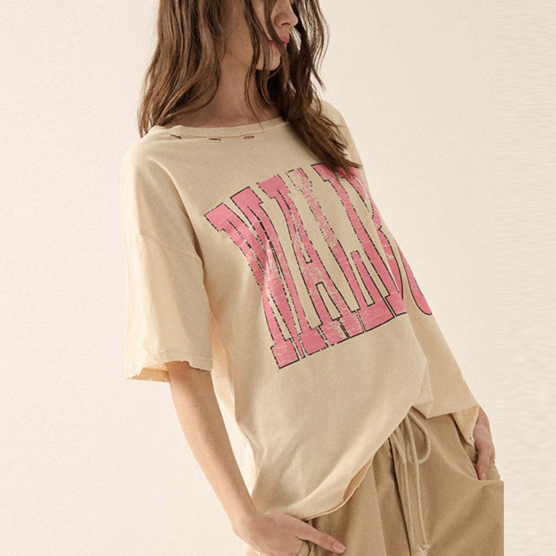 hongfeng’s summer t shirts women's collection offers breathable comfort and stylish prints.